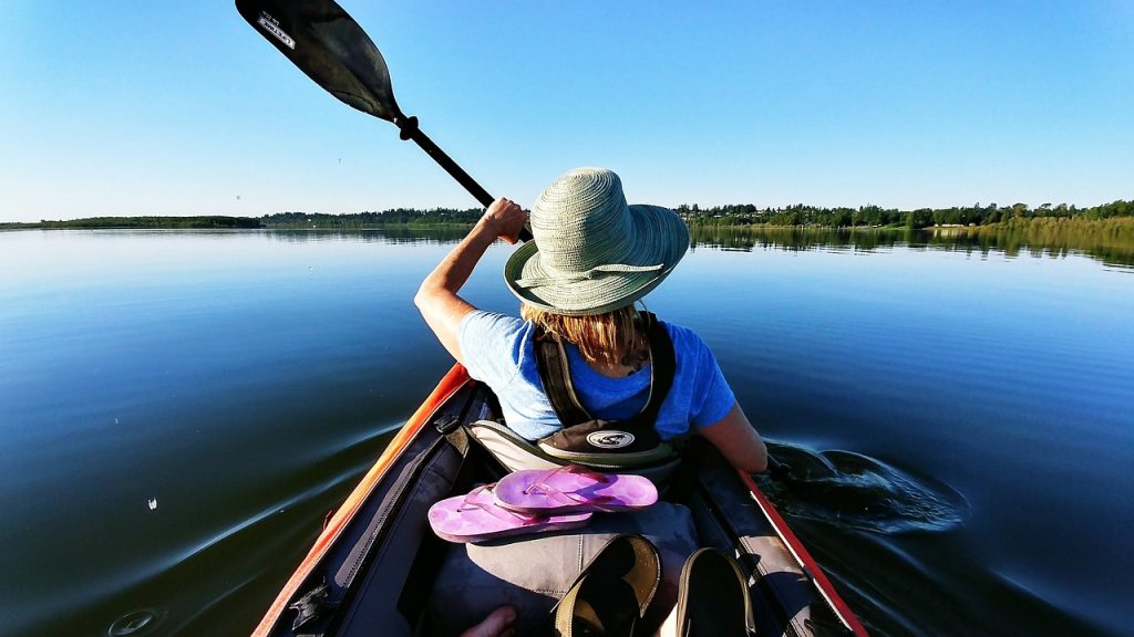 kayaking, paddling, vancouver lake-2615279.jpg